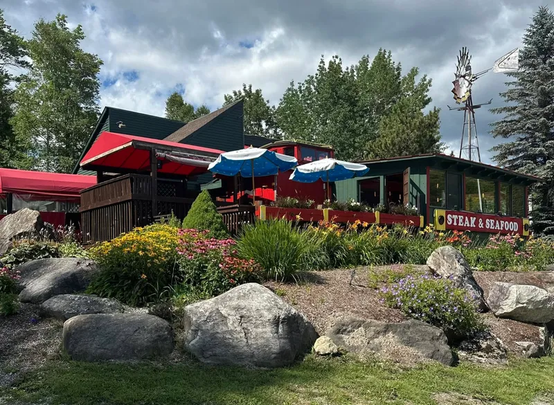 Casey's Caboose — photo 3