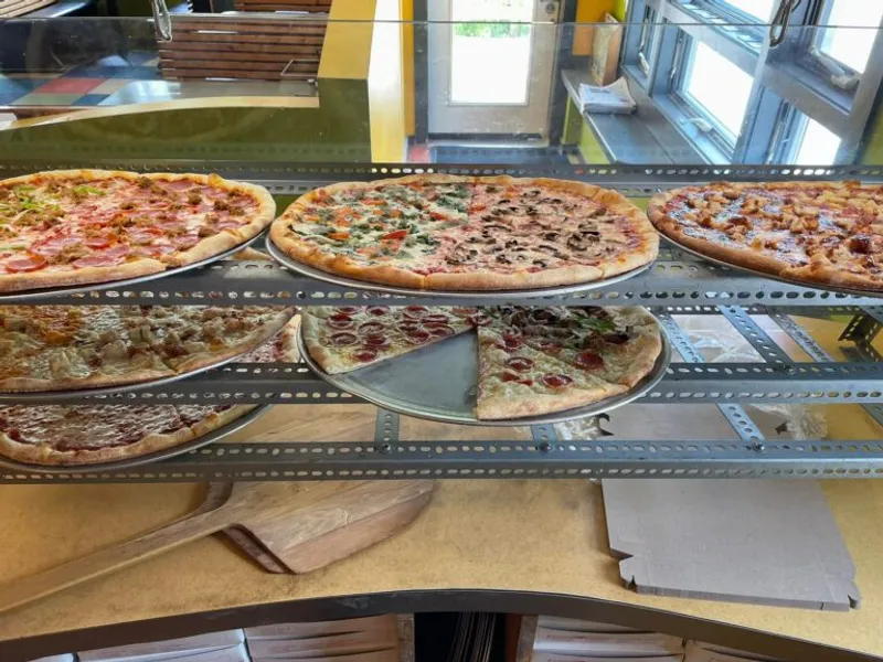 iPie Pizzeria & Lounge